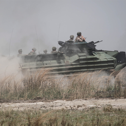 Επιθετικά αμφίβια οχήματα