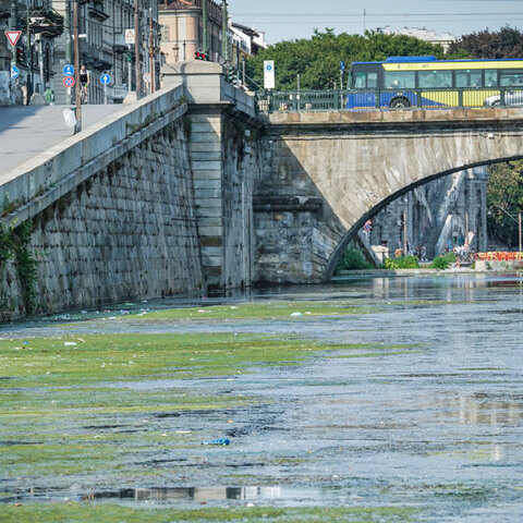 Στεγνώνουν τα ποτάμια στην Ιταλία λόγω ξηρασίας