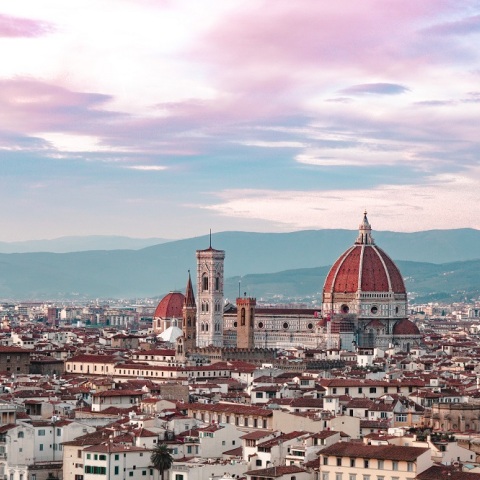 US tourist fined $500 for driving Ferrari into Florence’s famous piazza