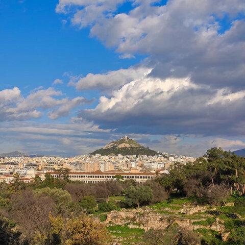 Σύννεφα στην Αθήνα