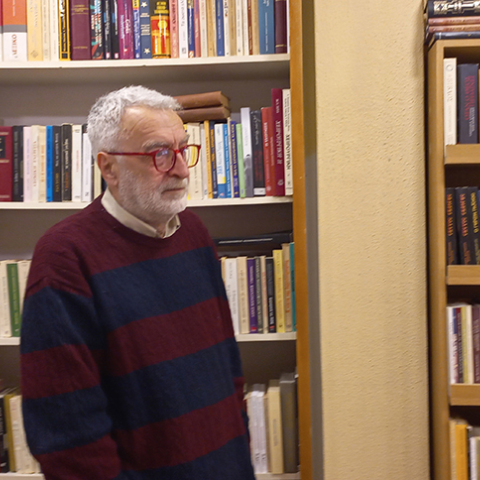 Παλαιοβιβλιοπωλείο των Αστέγων: Οι τρεις ζωές του Λεωνίδα Κουρσούμη