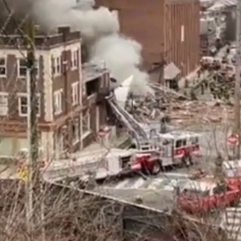 ΗΠΑ: 5 νεκροί και 6 αγνοούμενοι από την έκρηξη στην σοκολατοβιομηχανία της Πενσιλβάνια