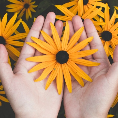 Εορτολόγιο: Σήμερα 28 Μαρτίου γιορτάζει…