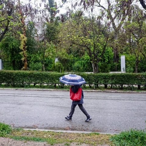 Καιρός σήμερα: Πτώση θερμοκρασίας και λασποβροχές - Πού θα χτυπήσει η «ilina»