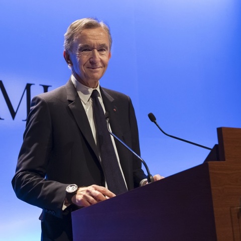 Forbes: Ο Μπερνάρ Αρνό είναι ο πιο πλούσιος άνθρωπος στον κόσμο για το 2023
