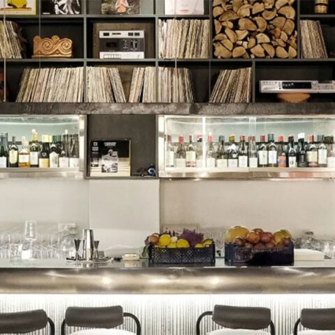 Το wine restaurant «Pharaoh»