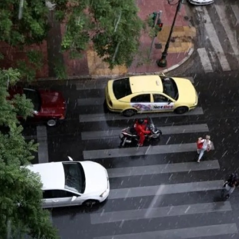 Πάσχα - Σάκης Αρναούτογλου: Με βροχές η Μεγάλη Εβδομάδα - Άστατος ο καιρός