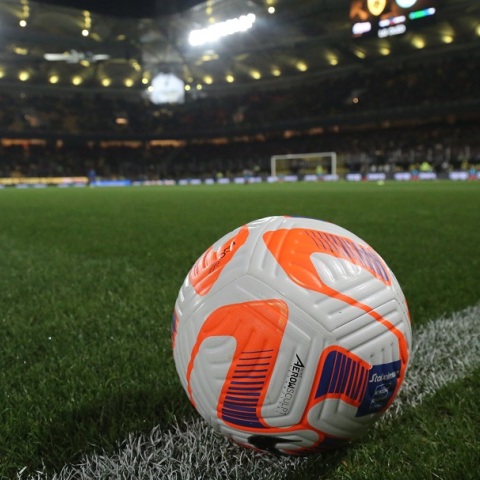 Μεθυσμένοι ήρθαν στην Ελλάδα οι Πολωνοί διαιτητές του ΑΕΚ - Άρης