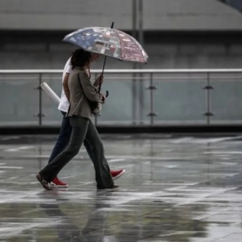 Καιρός: Βροχές και καταιγίδες τη Μεγάλη Δευτέρα