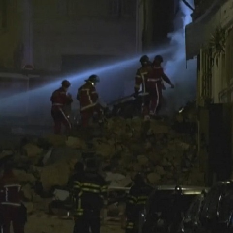 Μασσαλία-  Κατάρρευση πολυκατοικίας: Έως και 10 άνθρωποι κάτω από τα συντρίμμια