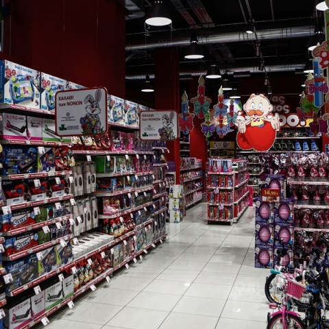 Πάσχα: Ανοιχτά σήμερα τα καταστήματα και τα σούπερ μάρκετ