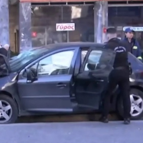 Τροχαίο με έναν νεκρό και δύο τραυματίεες στη Μεσογείων	