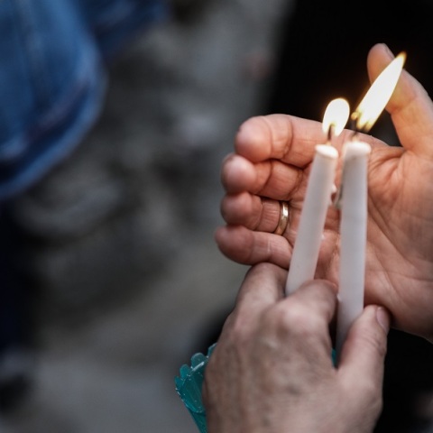 Πάσχα 2023: Με ειδική πτήση της AEGEAN θα φτάσει στην Αθήνα το Άγιο Φως