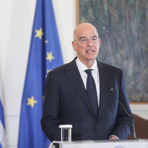 Σουδάν -  Δένδιας: Ψάχνουμε για ένα παράθυρο ευκαιρίας να πάρουμε τους Έλληνες