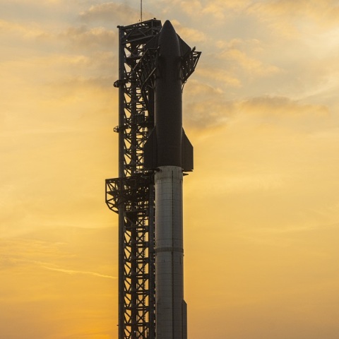 Starship: Εκτοξεύτηκε ο μεγαλύτερος πύραλος που κατασκευάστηκε ποτέ