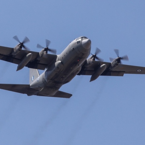 Σουδάν: Έφτασε στην Ελευσίνα το C-130 με 39 απεγκλωβισμένους