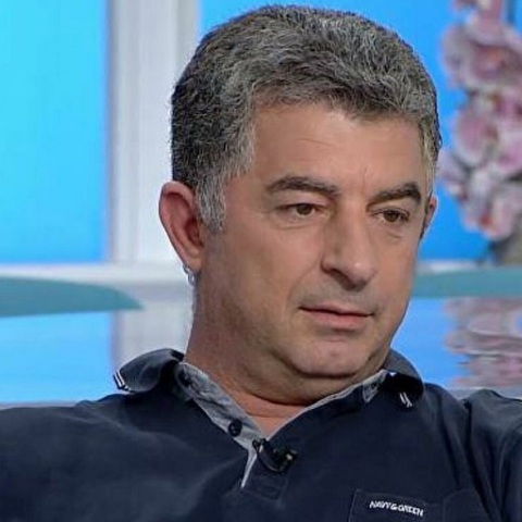 Γιώργος Καραϊβάζ