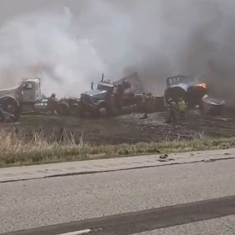 ΗΠΑ: Έξι νεκροί στην καραμπόλα εξαιτίας θύελλας σκόνης στο Ιλινόι