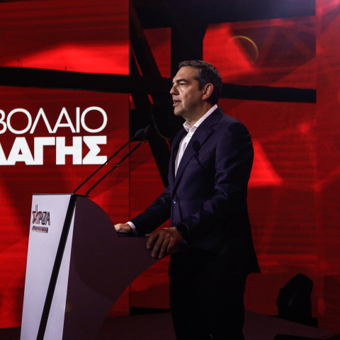 Ο Αλέξης Τσίπρας παρουσιάζει το πρόγραμμα διακυβέρνησης του ΣΥΡΙΖΑ @Γιώργος Κονταρίνης/EUROKINISSΙ