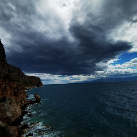 Έντονη συννεφιά στο Ναύπλιο