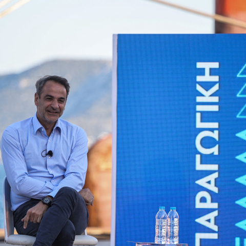 Ο Κυριάκος Μητσοτάκης στα Ναυπηγεία Ελευσίνας