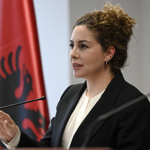 H υπουργός Εξωτερικών της Αλβανίας, Όλτα Τζάτσκα