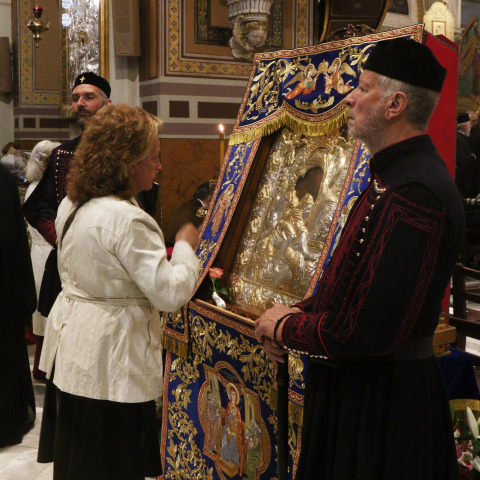 Η εικόνα της Παναγίας «Άξιον Εστί» στη Μητρόπολη Αθηνών