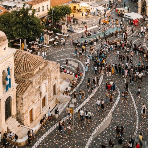 Εκλογές 2023 - Bloomberg: Η ελληνική οικονομία πριν τις κάλπες