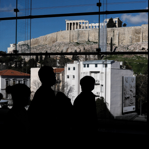Η Ακρόπολη όπως φαίνεται μέσα από το Μουσείο Ακρόπολης