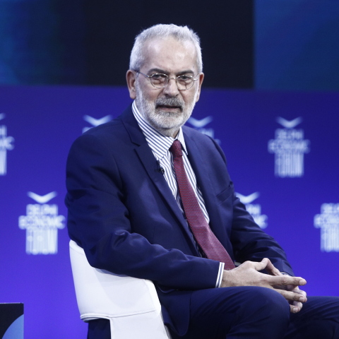 Ο Ιωάννης Σαρμάς