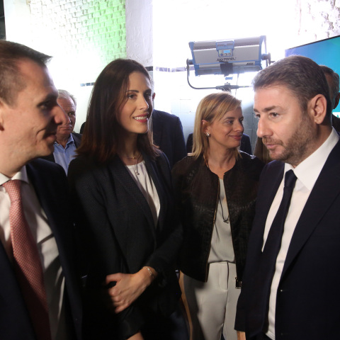 Ο Παναγιώτης Δουδωνής, η Ελένη Χρονοπούλου και ο Νίκος Ανδρουλάκης