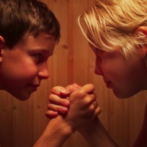 Αγόρια στο ντους, η προβολή της ταινίας στο σχολείο και οι αντιδράσεις