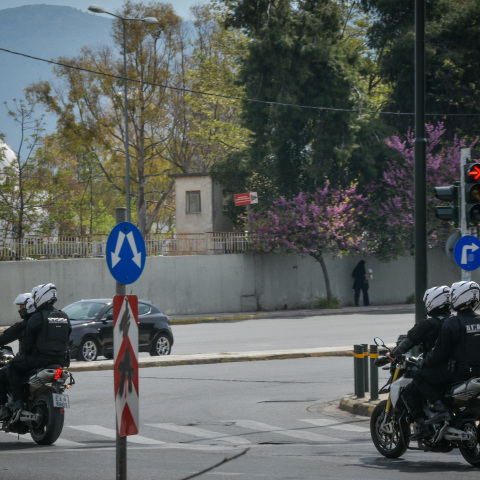 Αστυνομικοί σε μηχανές
