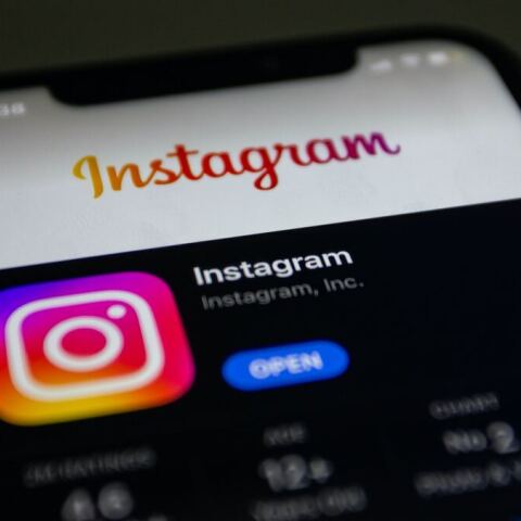 WSJ: Το Instagram συνδέει ένα τεράστιο δίκτυο παιδόφιλων