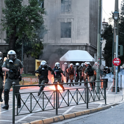 Ναυάγιο στην Πύλο: Ένταση στην κινητοποίηση στο κέντρο της Αθήνας 