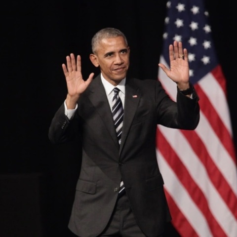 Μπάρακ Ομπάμα: Βίντεο με τη βόλτα του στα σοκάκια της Σίφνου