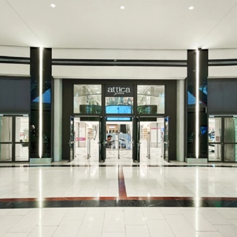  Η IDEAL Holdings εξαγοράζει το 100% των πολυκαταστημάτων attica