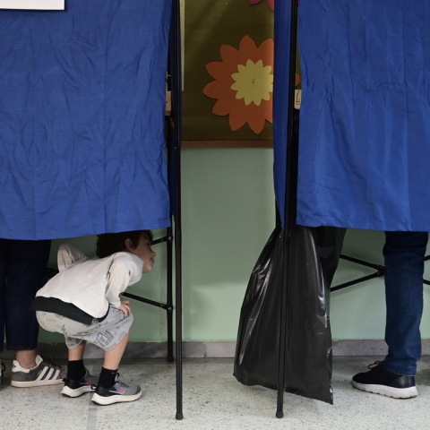 Δημοσκόπηση ALCO: Σταθερά πρώτη η ΝΔ  – Μάχη ΠΑΣΟΚ και Πλεύσης για την δεύτερη θέση