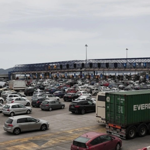 Εκλογές 2023 - Αυξημένη η κίνηση στην Εθνική Οδό Αθηνών-Κορίνθου