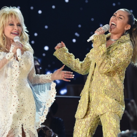 Οι διάσημοι νονοί του Χόλιγουντ και τα βαφτιστήρια τους