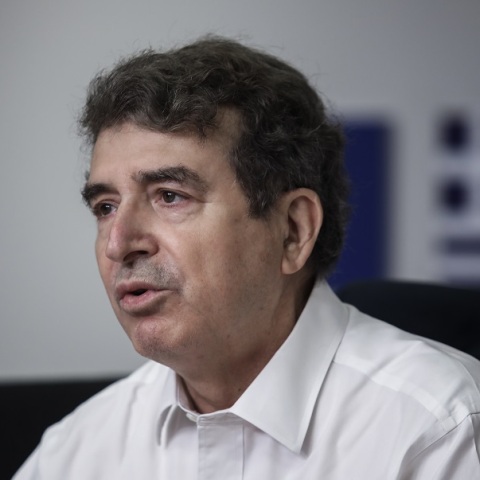 Χρυσοχοΐδης: Ενημέρωση για τα θέματα του ΕΚΑΒ