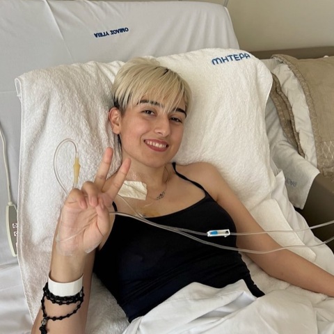 Η 19χρονη Ραφαέλα Πιτσικάλη δίνει μάχη με τον καρκίνο