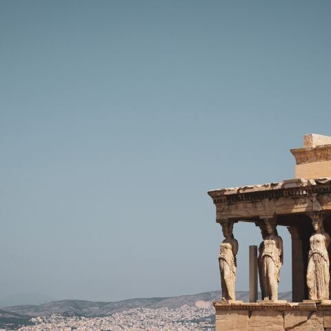Το Ερέχθειο με τις Καρυάτιδες