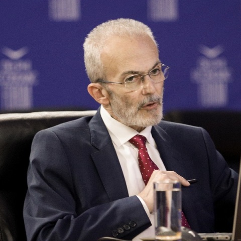 Μαύρος: Ο πρόεδρος του ΣΥΡΙΖΑ πρέπει να είναι περισσότερο μορφωμένος