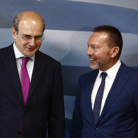 Συνάντηση Χατζηδάκη – Στουρνάρα: «Άριστοι οι οιωνοί για την ελληνική οικονομία»