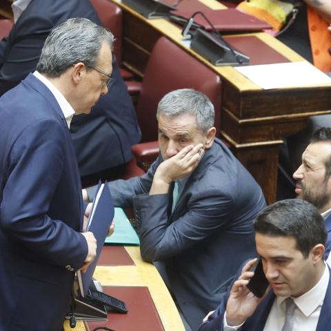 Απών ο Τσίπρας από τις προγραμματικές δηλώσεις στη Βουλή