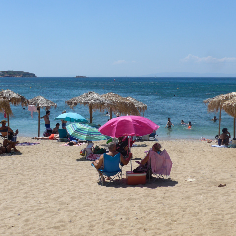 Η παραλία της Γλυφάδας