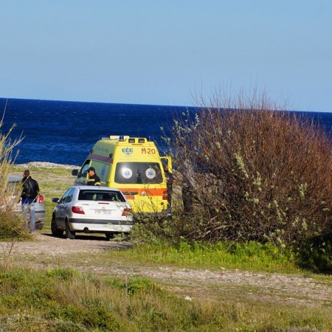 Θεσσαλονίκη: 19χρονος τραυματίστηκε βαριά μετά από βουτιά στην Περαία