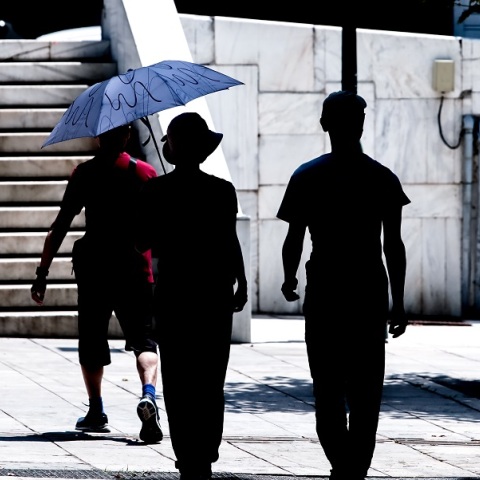 Καύσωνας Κλέων: Οδηγίες προστασίας από το Yπουργείο Υγείας