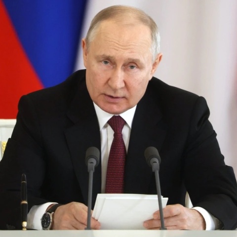 Πούτιν: «Δεν θα υποχωρήσουμε ποτέ», προειδοποιεί στην ομιλία του για το Νέο Έτος	